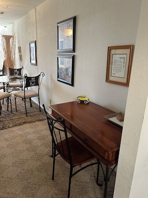 Dining - One of a kind - 1BDR Loft apartment. The Farmer Loft" (Hartville)
