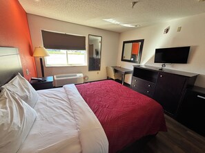 Room - EconoLodge Hotel (Franklin)