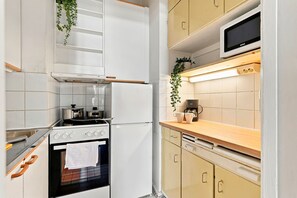 Private kitchen - Timeless Nordic | Quiet Street | Parquet | Lift (Helsinki)