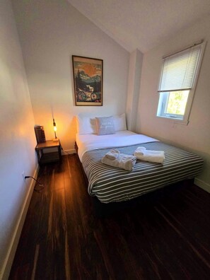 Room - LE 3 CHAMBRES / PISCINE / FOYER À 2 MINUTES DU MONT SAINT ANNE (Beaupré)
