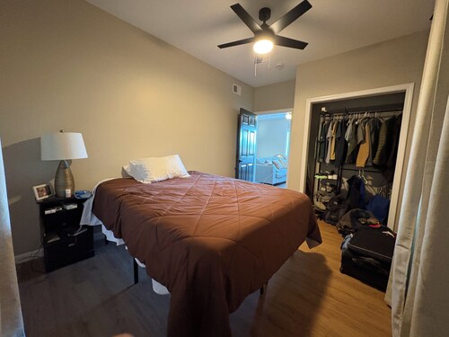 Wonderful 2-bedroom cabin that allows you to experience the country lifestyle!