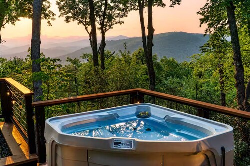 A-frame • Hot Tub • Sauna • Outdoor Shower