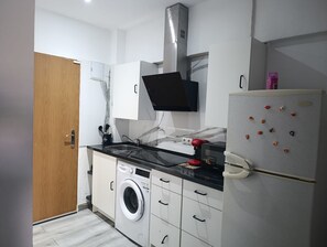 Private kitchen - Vrbo Property (Torremolinos)