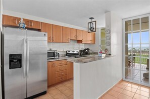 Private kitchen - Spacious 3-bedroom Beachfront Condo - Loiza Beachfront Escape (Loíza)