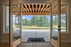 Interior - Private Lower-Level Retreat 3BR/2BA Sedalia, CO - Forest & Mountain Views (Sedalia)
