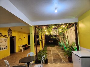 Bahagian dalam