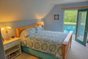 Room - Come Relax at Mountain Springs Cabin w/ Your Own Private Pond (Mount Vernon)