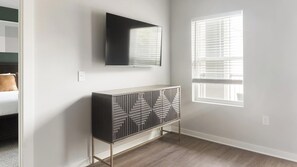Interior - Landing Stylish 1bd, Clubhouse, Gym (Raleigh)