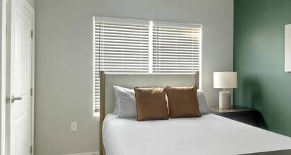 Landing Stylish 1bd, Clubhouse, Gym