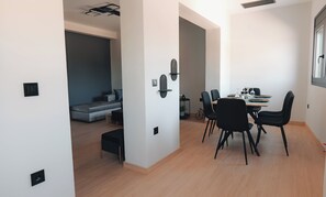 Unclassified image, 2 of 11, button - Cozy 2-bedroom house in gorgeous Αργος with AC (Αργος)