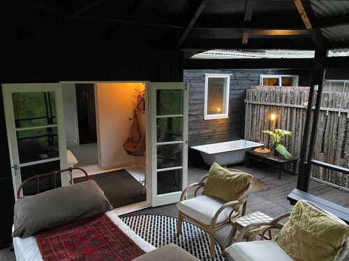 Wild Forest Estate Hideaway Cottage