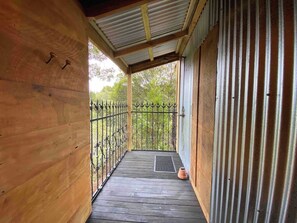 Property grounds - Wild Forest Estate Tree House (Donnellys Crossing)
