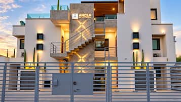 Bagian depan properti
