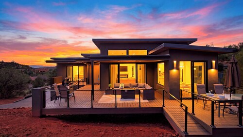 Casa Alta by Avantstay Covered Lounge + Fire Pit + BBQ Red Rock Views