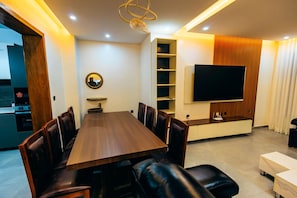 Dining - CRYSTAL APARTMENT  AND GUEST HOUSE (Kigali)