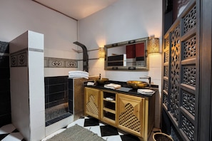 Bathroom - Villa Piscine Chauffée & spa (Marrakech)