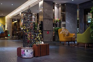 Lobby - SSAW Boutique Hotel - Kunming Cuihu Park (Kunming)