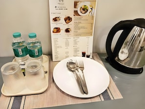 Thức ăn và đồ uống