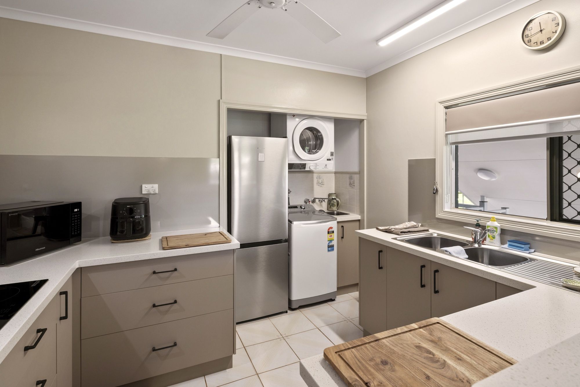 Full Kitchen and Laundry