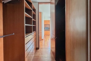 Interior - Bright 2BR Apartment in Virrey with Private Jacuzzi & AC (Bogotá)
