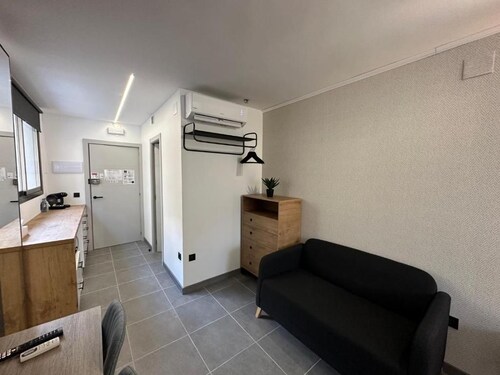 AH Rentals Suites