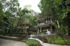 Ngoại thất
