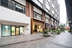 Exterior - Weiting Hotel Shanghai Stadium Xujiahui (Shanghai)