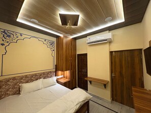 Room - Govind Niwas (Jaipur)