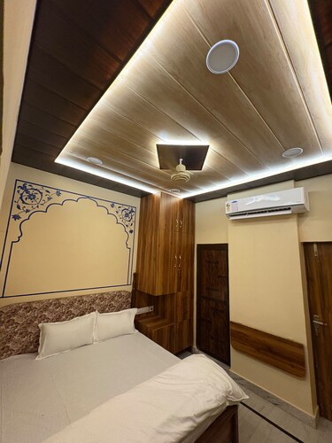 Govind Niwas