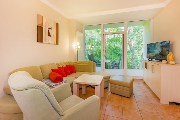 Living area - Vrbo Property (Zempin)