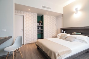 Room - Vrbo Property (Milano)