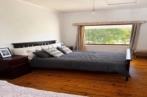 Family Farmhouse 3-Bed Retreat Near Sale