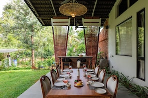 Outdoor dining - ELIVAAS Prive Arevana Luxury Villa &Tent (Thondebavi)