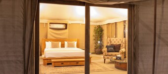 ELIVAAS Prive Arevana Luxury Villa &Tent