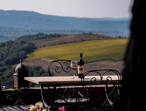 Outdoor dining - Camigliano Wine Estate - Oliviera (Camigliano)