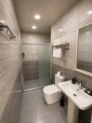 Bathroom - La Casa Nizami Street (Baku)