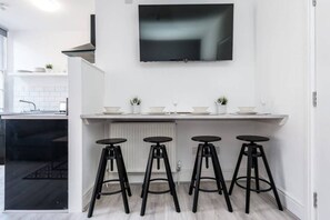 Dining - Jude`s Place 2 - 1 bed apt sleeps 4 (Merseyside)