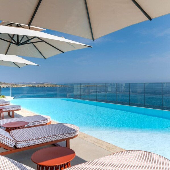 Pool - Innside Bugibba (Malta)