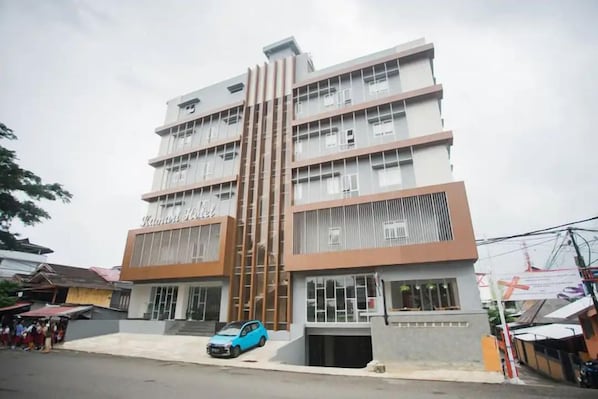 Exterior - Kamari Hotel Ambon (Ambon)