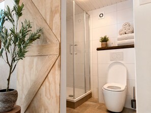 Bathroom - Chez Arie – private guest house with garden, close to beach & dunes (Noordwijk)