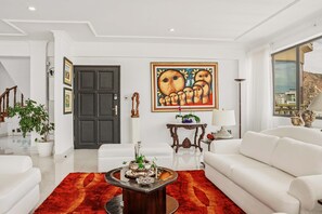 Room - 3BR Sky Oasis Penthouse With City Views Parking Country Club Zone (Cochabamba)
