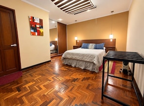 Room - Walk to Telef Rico and Megacenter I 2BR I Parking (La Paz)