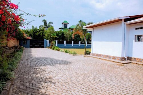 A Cozy Family Escape Just Minutes from Lake Kivu