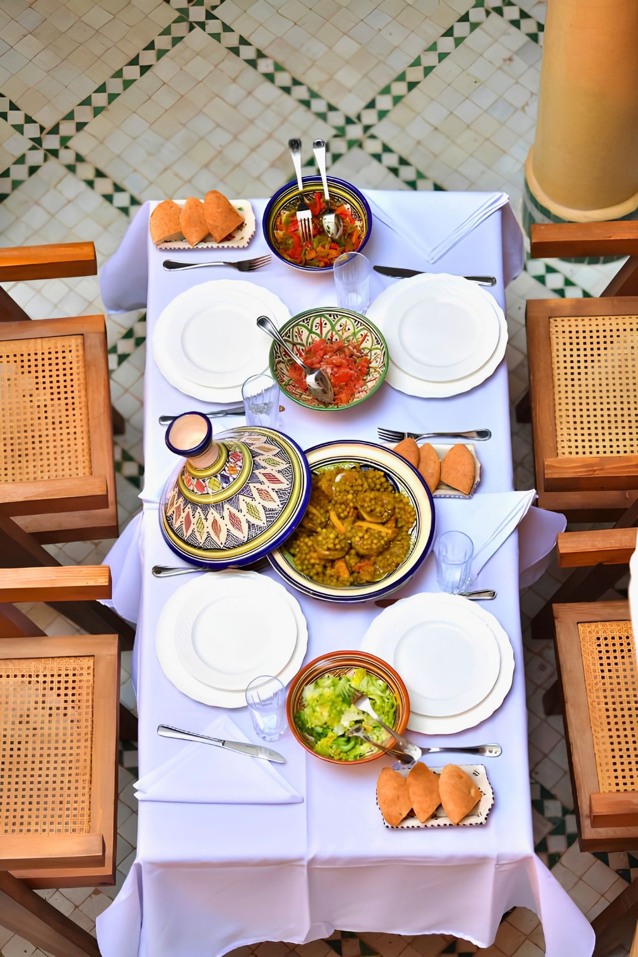 Alimentos y bebidas