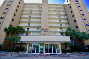 Edgewater West Condominium - Beachfront 2BR Condo w/ Gulf views, pool & direct beach access! (Gulf Shores)