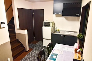 Private kitchen - One More Heart Kyoto Station South 1 (Minami-ku Higashikujo Nakatonodacho)