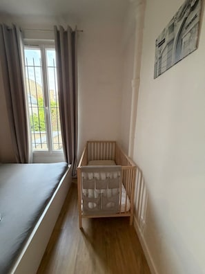 Room - Haussmann-style charm in the heart of the 16th arrondissement (Paris)