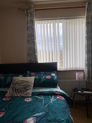Room - cottage in the hills, peaceful surround access to the popular wild Atlantic way. (DL)