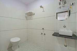 Bathroom - Balaji Rooms & Banquet (Bardoli)