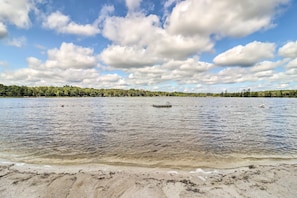 Interior - Screened Porch & Steps to Lake! Pocono Summit Home (Pocono Summit)